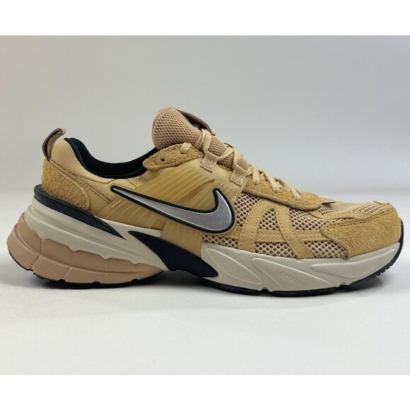 Nike V2K Run Womens 11 Sesame Brown Shoes Sneakers Running Athletic FN6703-200 - Picture 1 of 9